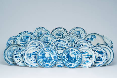 21 Chinese blue and white plates and dishes, Kangxi and later: Full title: 21 Chinese blue and white plates and dishes, Kangxi and later Description: Dia.: 27,5 - 22 cm (the largest and the smallest plate)