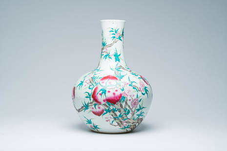 A large Chinese famille rose 'nine peaches' tianqu ping vase, 19th C.: Title: A large Chinese famille rose 'nine peaches' tianqu ping vase, 19th C. Description: H 57,5 - 51 cm (with and without base)