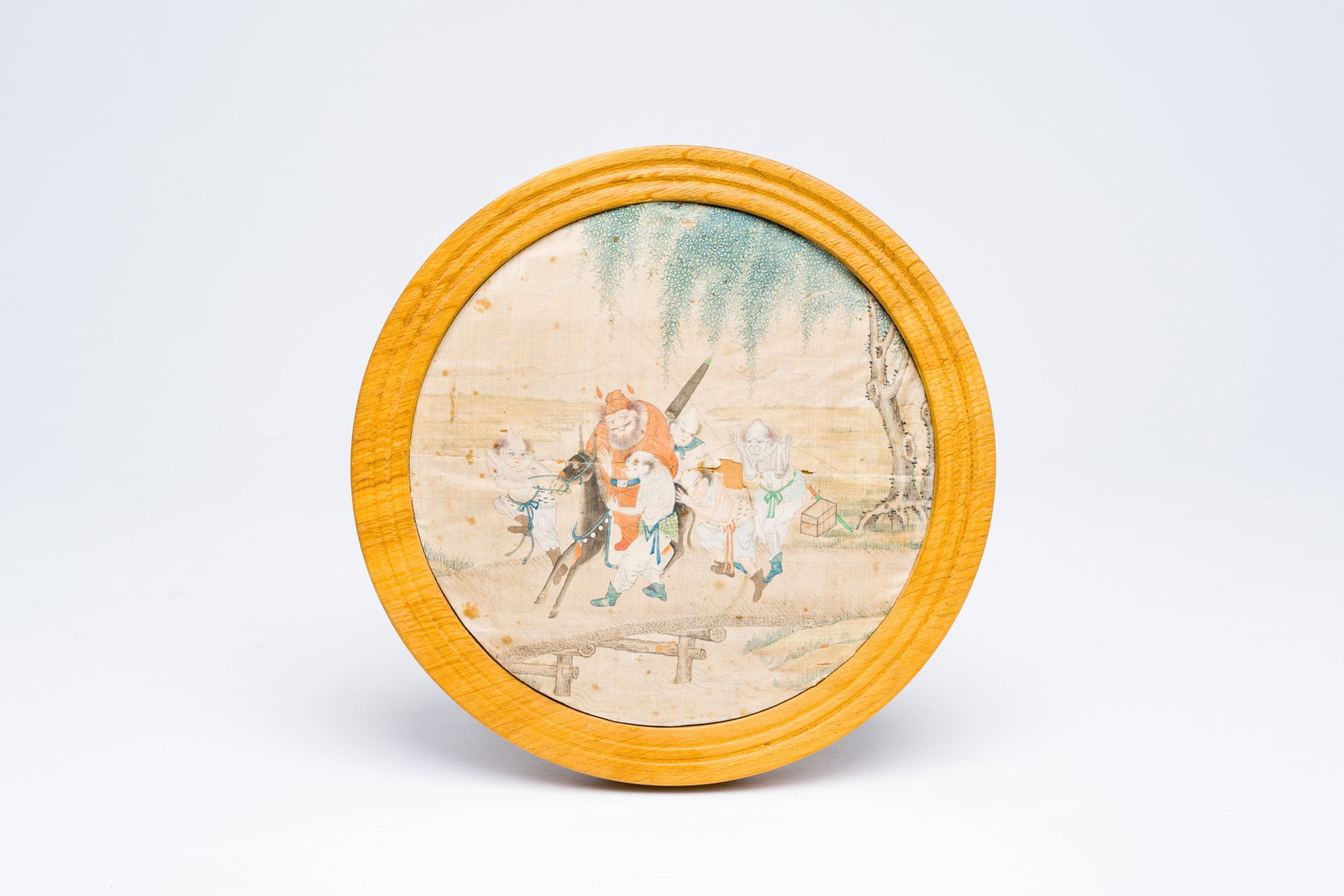Chinese school: 'Zhong Kui riding a donkey', ink and colours on silk, Qing: Chinese school: 'Zhong Kui riding a donkey', ink and colours on silk, Qing Work: Dia.: ca. 24,5 cm Frame: Dia.: 30 cm