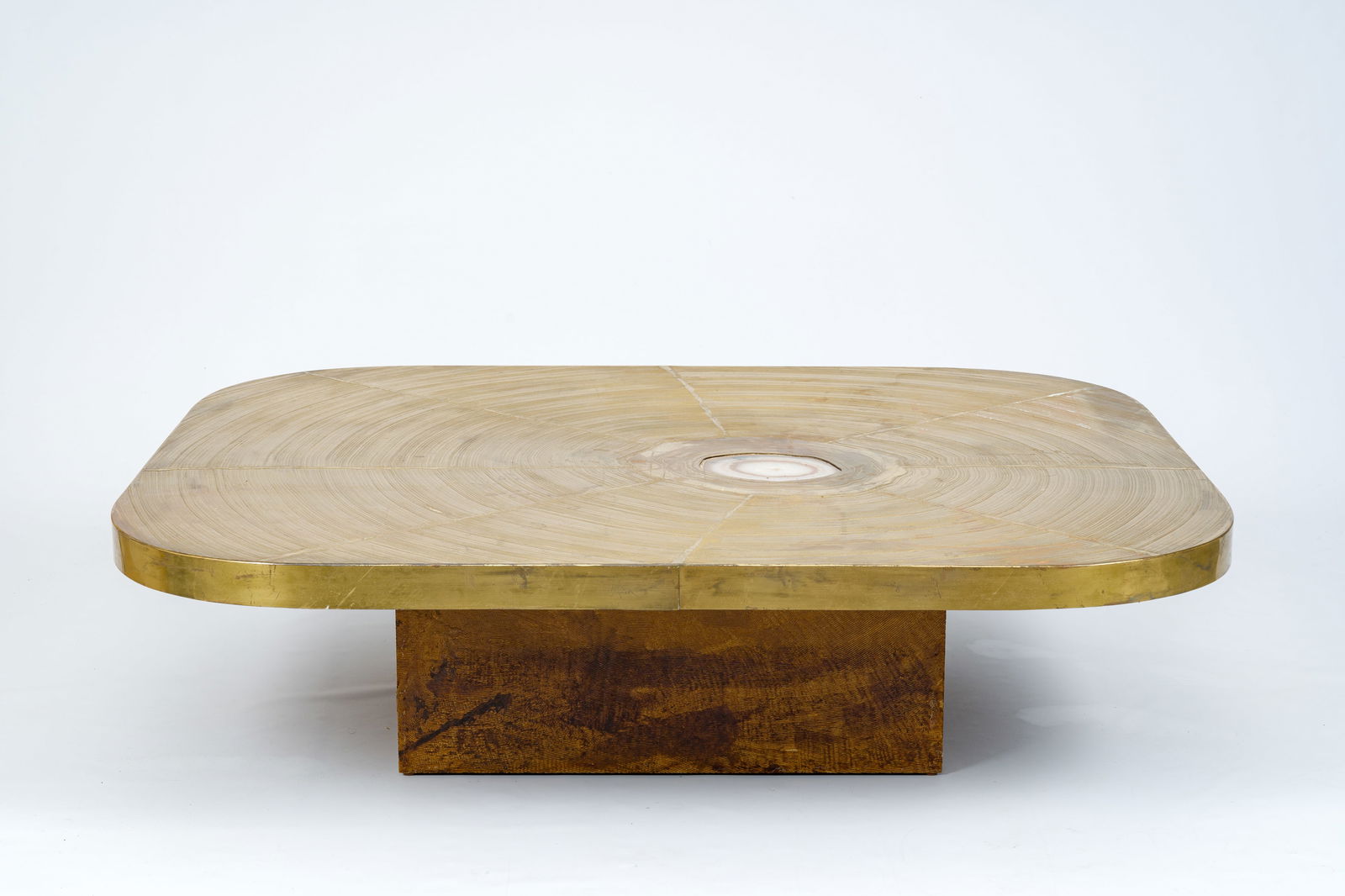 A design coffee table with an etched brass table top with an agate stone, Georges Mathias for Lova: A design coffee table with an etched brass table top with an agate stone, Georges Mathias for Lova Creation, Belgium, 1970's/1980's H 32,5 - L 119,5 - D 100 cm