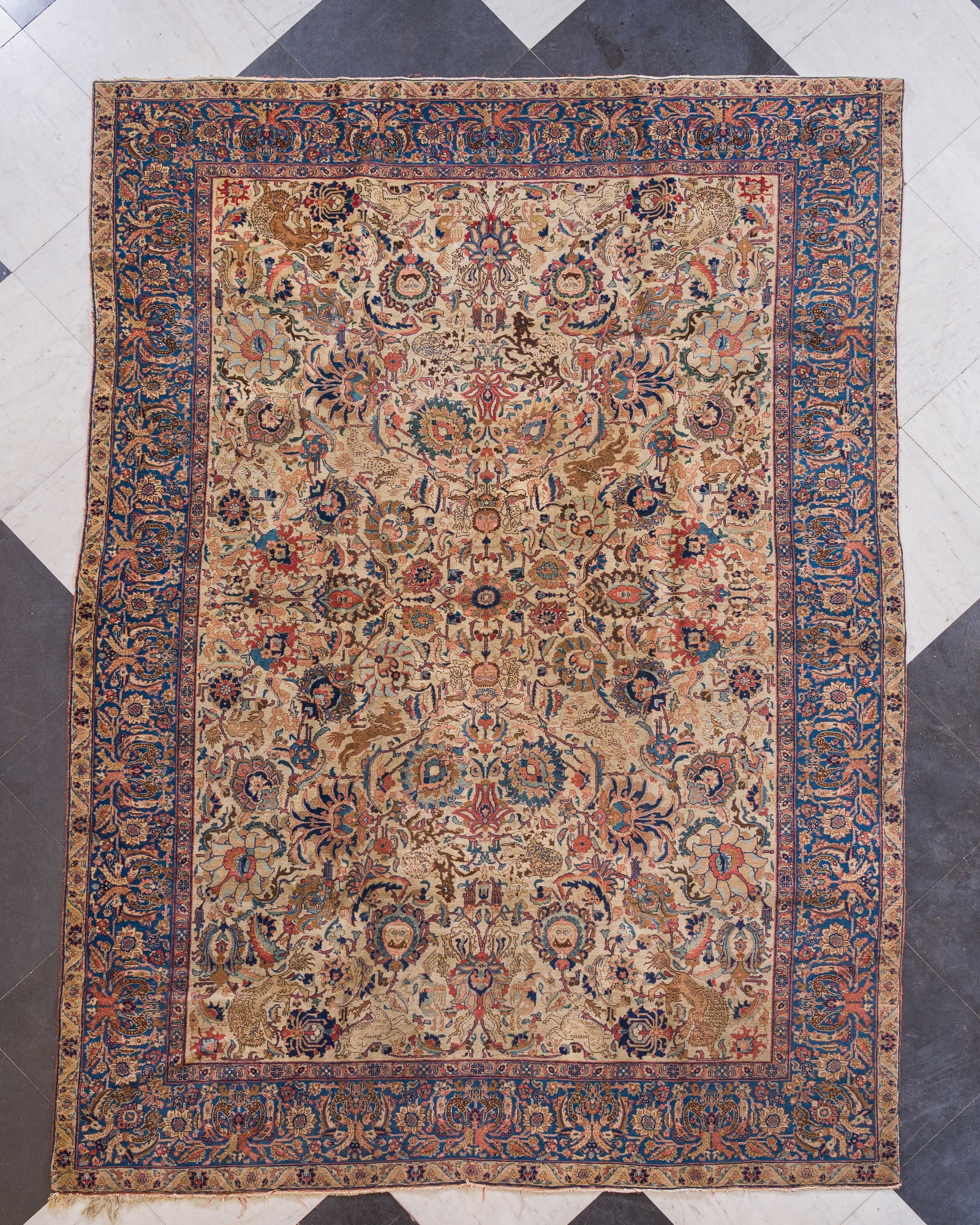 A Persian Tabriz rug with floral design, wool on cotton, 20th C. (1 of 13)