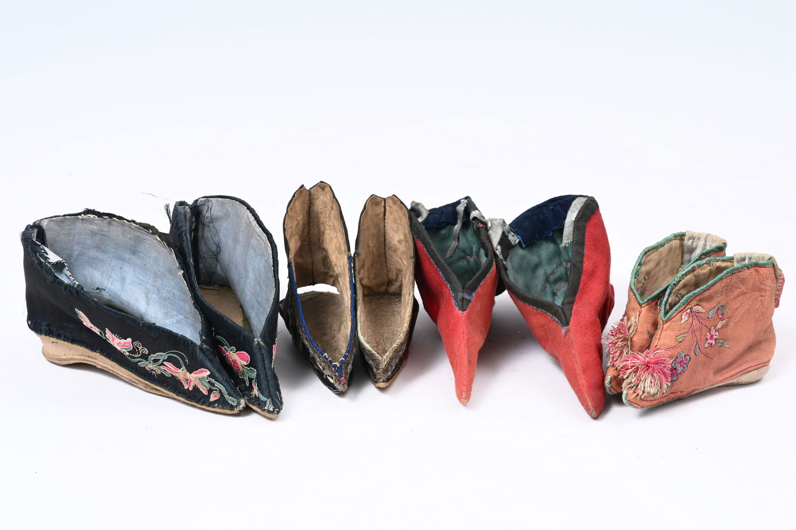Four pairs of Chinese silk and cotton lotus shoes, Qing and early 20th C. (1 of 6)