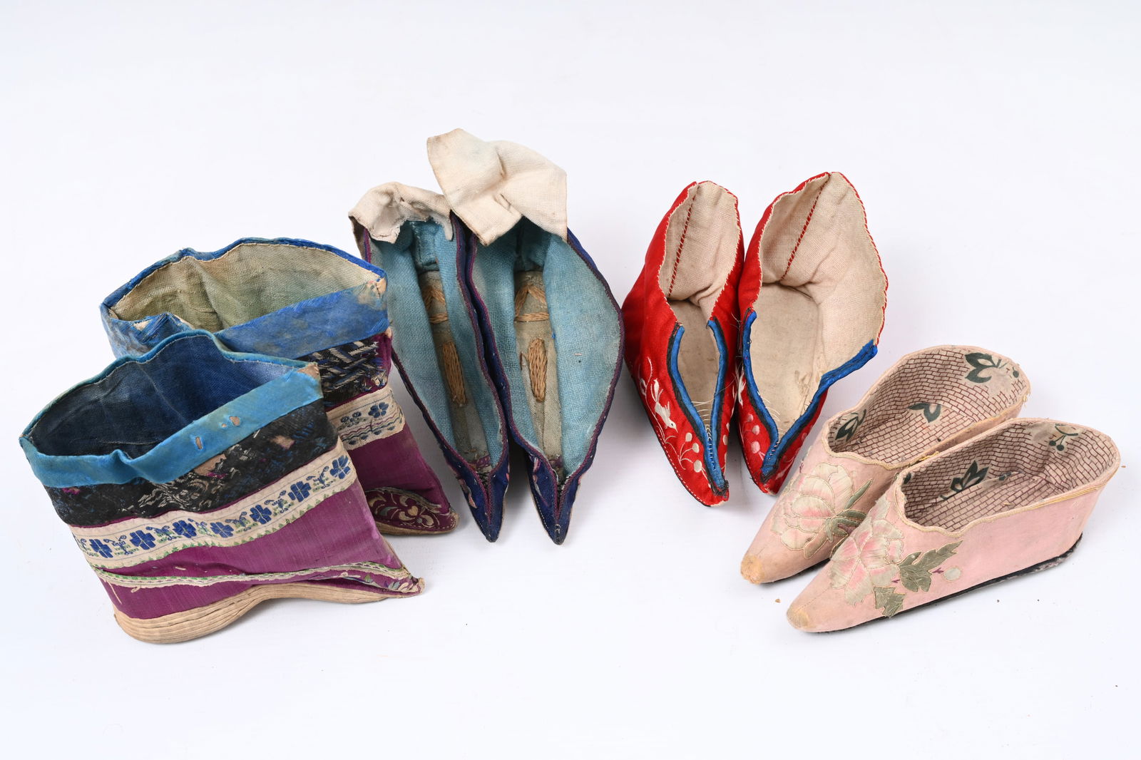 Four pairs of Chinese silk and cotton lotus shoes, Qing and early 20th C. (1 of 5)