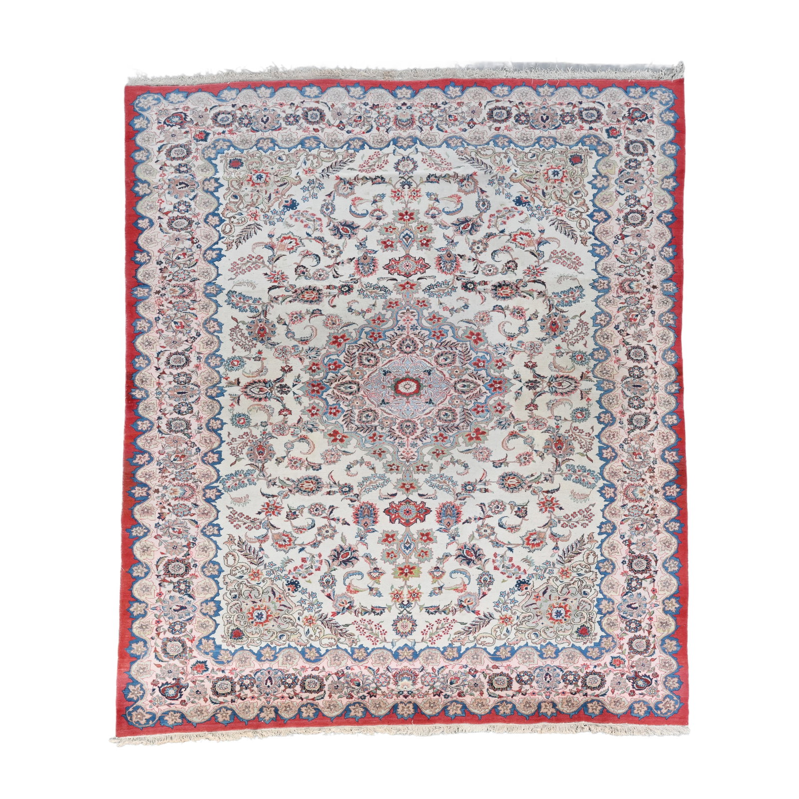 A Persian Kerman (Kirman) rug with floral design, wool on cotton, 20th C.: A Persian Kerman (Kirman) rug with floral design, wool on cotton, 20th C. 379 x 272,5 cm