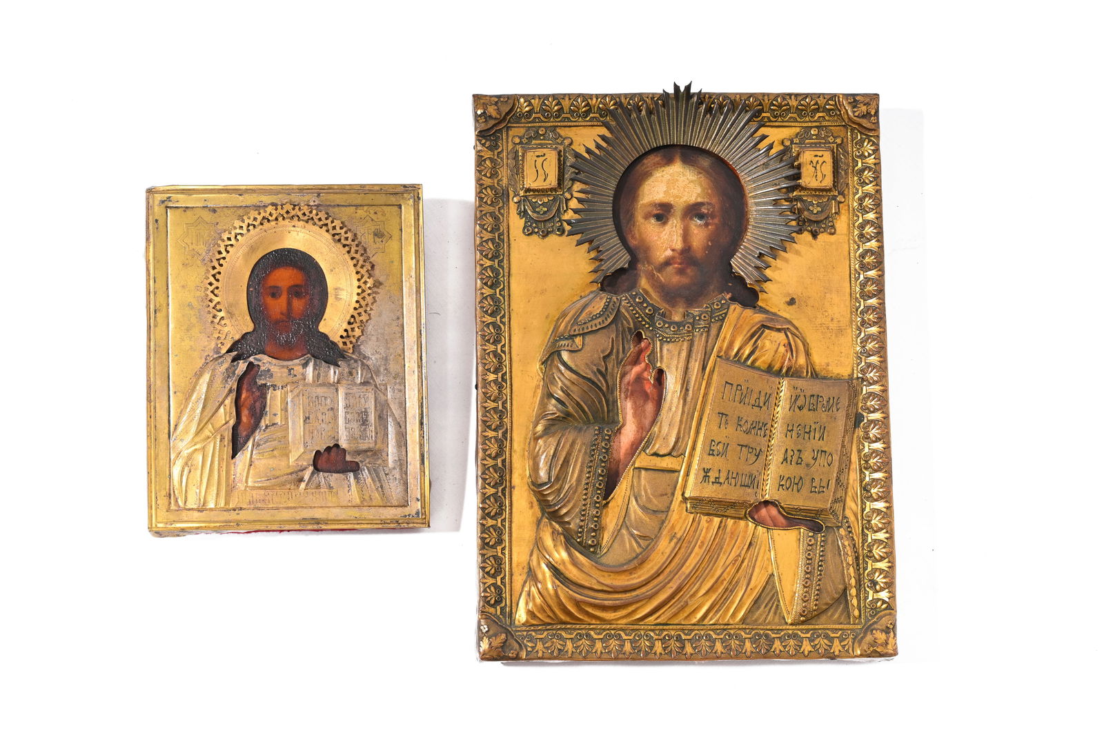 Two Russian orthodox 'Christ Pantocrator' icons with gilt brass oklad or riza, 19th/20th C. (1 of 3)
