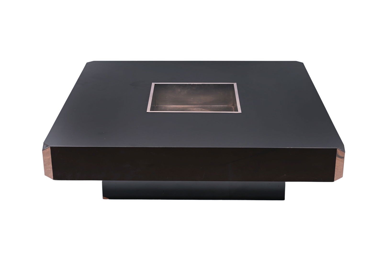 Willy Rizzo (1928-2013): Square 'Alveo' coffee table for Mario Sabot, lacquered wood and aluminium,: Willy Rizzo (1928-2013): Square 'Alveo' coffee table for Mario Sabot, lacquered wood and aluminium, 1970's H 34,5 - L 119,5 - D 119,5 cm