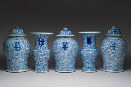 On the first day of our two-day sale, we offer a large selection of Chinese art from Belgian private collections. Equally impressive, the collection of Indian sculptures and orthodox icons! Make sure to check day two as well!