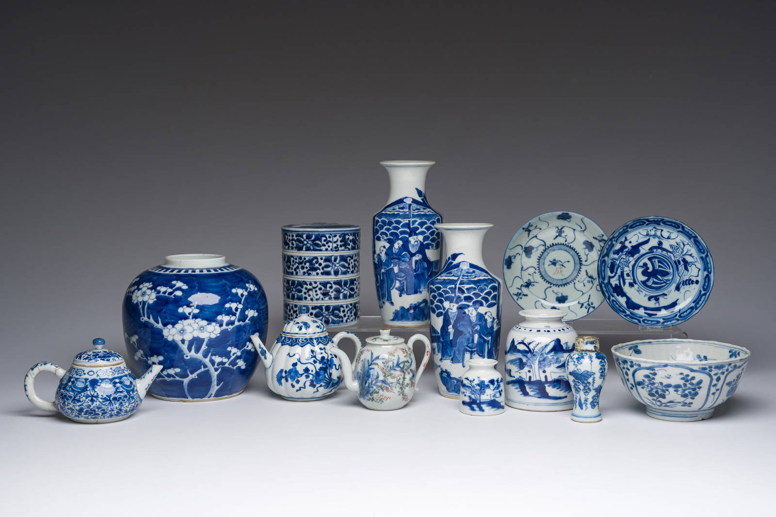 A varied collection of blue and white Chinese porcelain, Kangxi and later