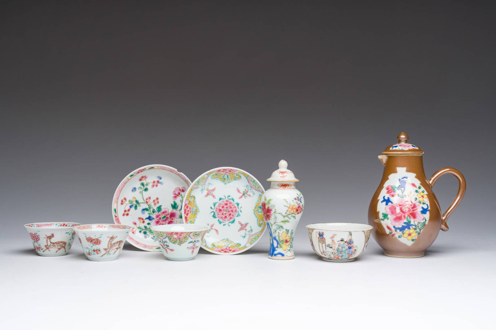 A varied collection of Chinese famille rose porcelain, Yongzheng/Qianlong