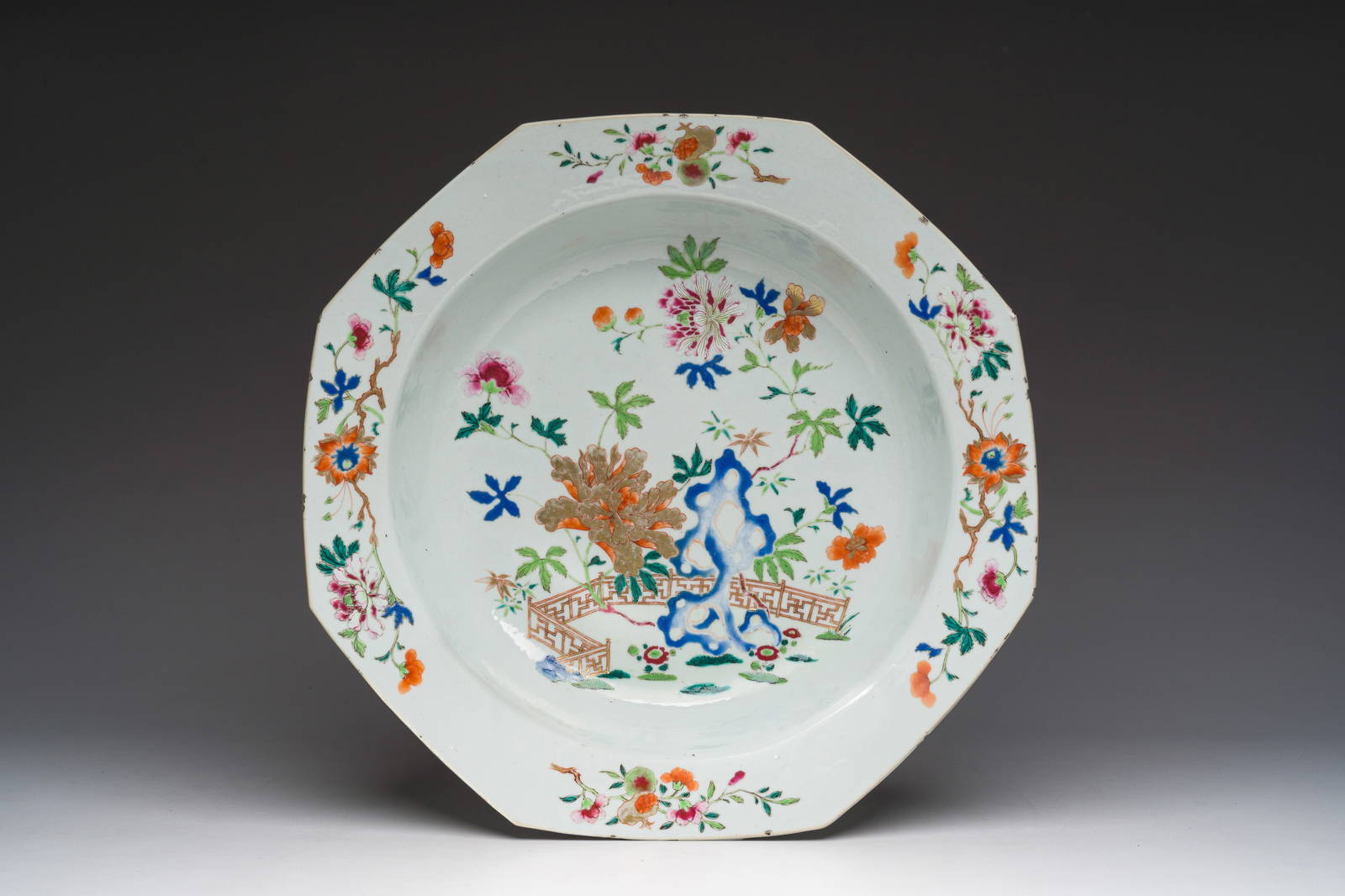 A Chinese octagonal famille rose basin with floral design, Qianlong