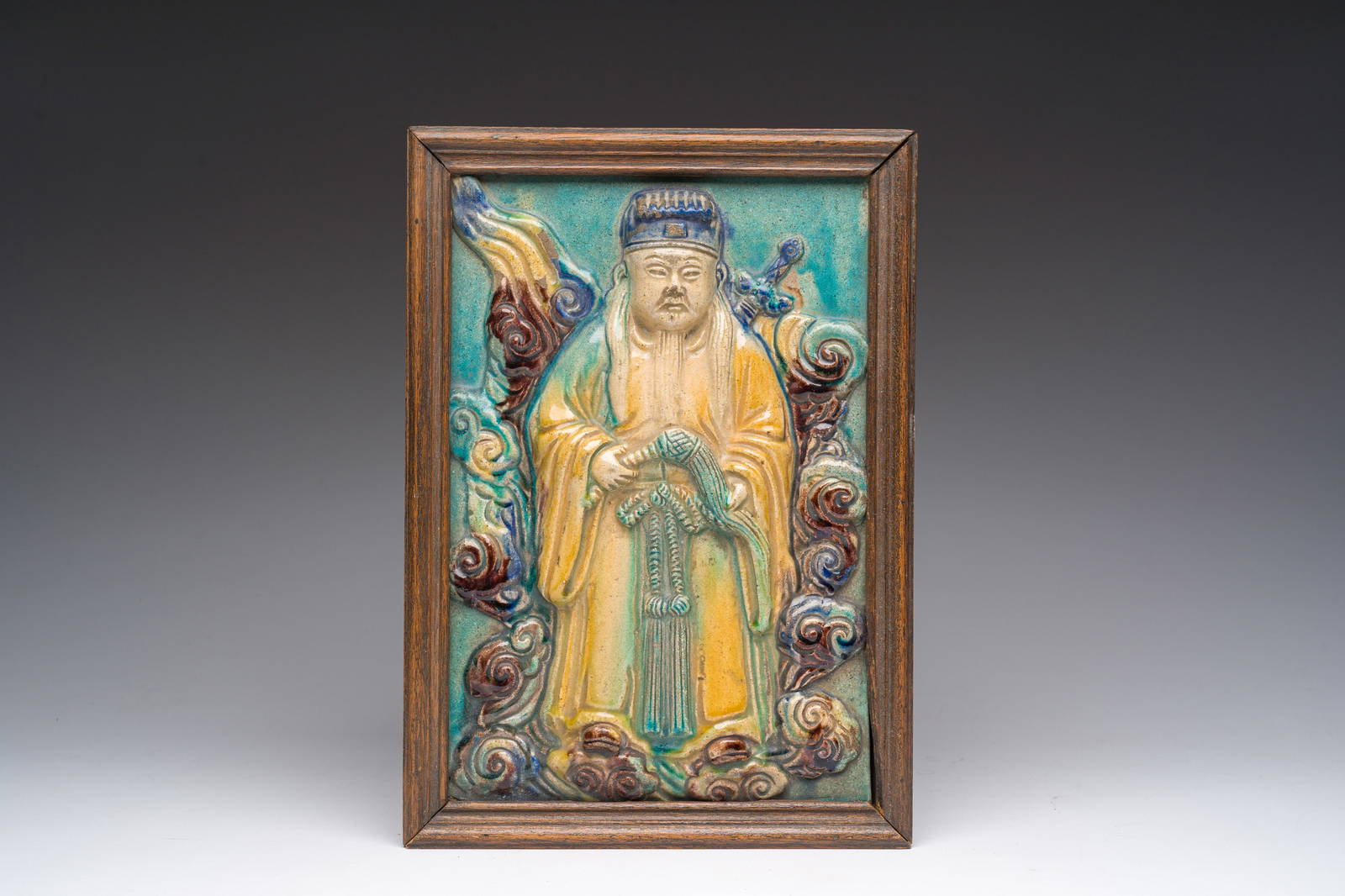 A Chinese fahua-glazed 'Lu Dongbin' plaque, 17th/18th C.
