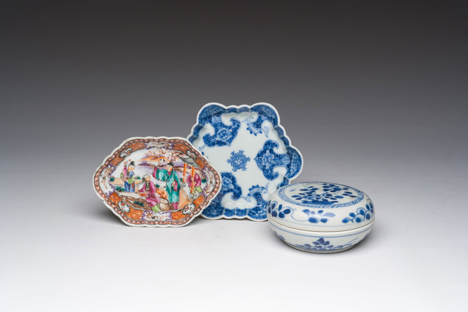 A Chinese blue and white box and cover with floral design, a teapot stand and a famille rose (1 of 10)