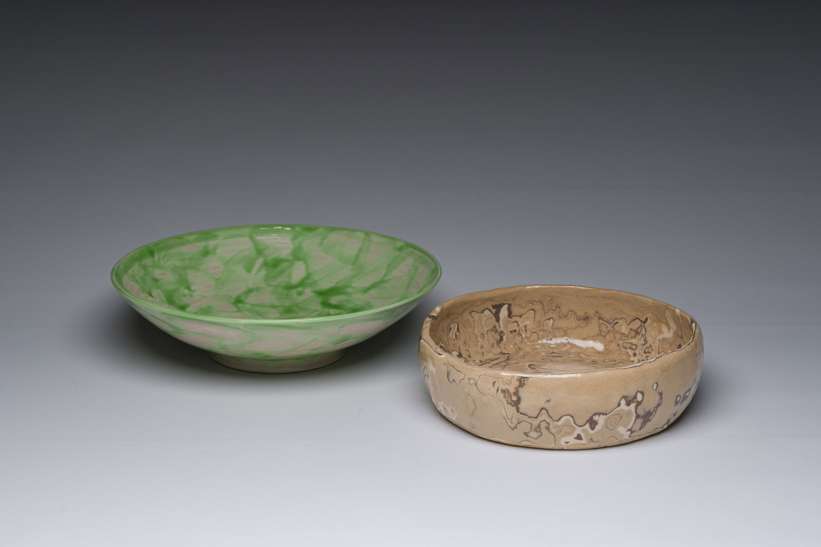 Two Japanese studio pottery bowls, Showa, 20th C. (1 of 7)