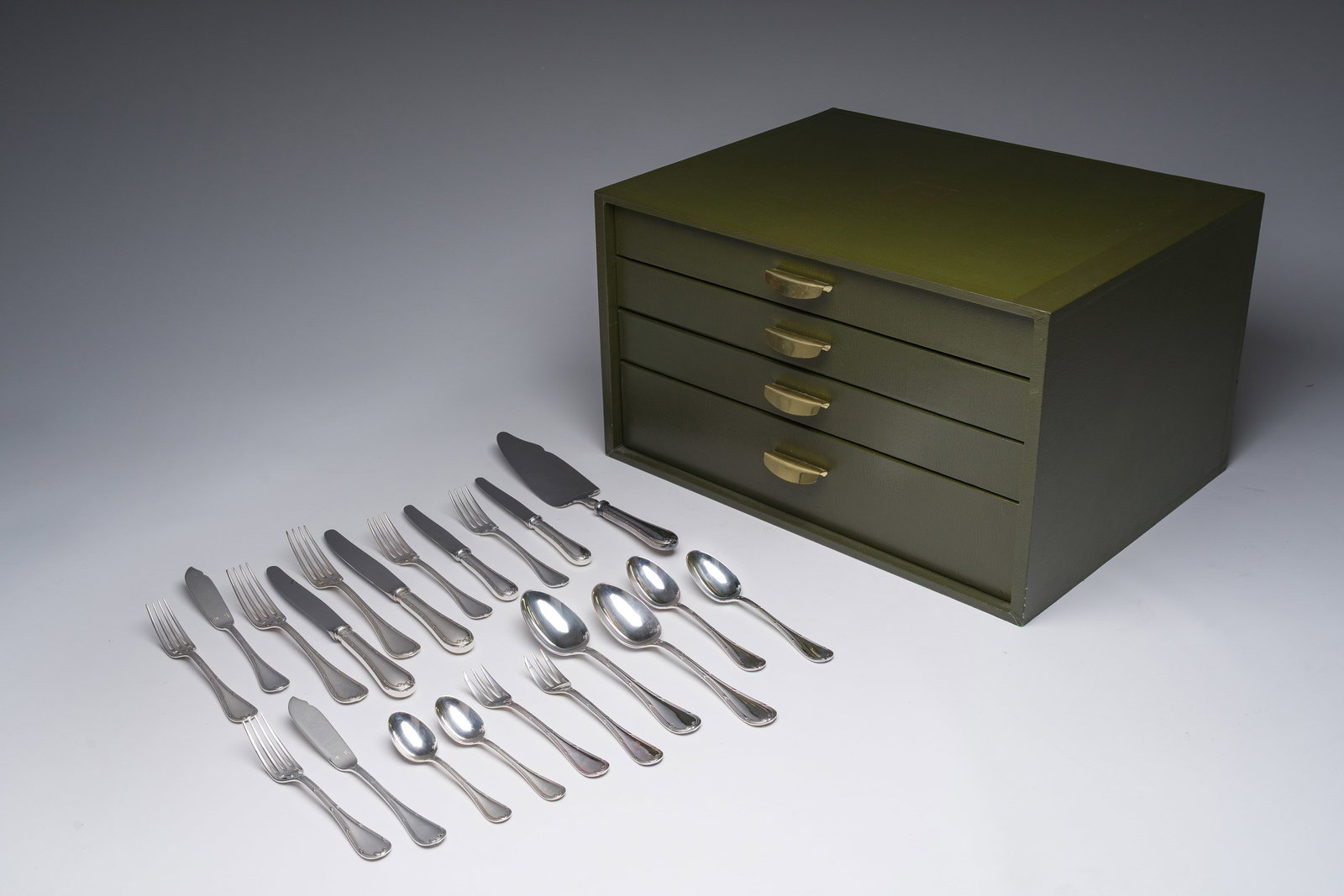 A French 116-piece silver-plated cutlery set in the original case, Christofle, 20th C. (1 of 9)