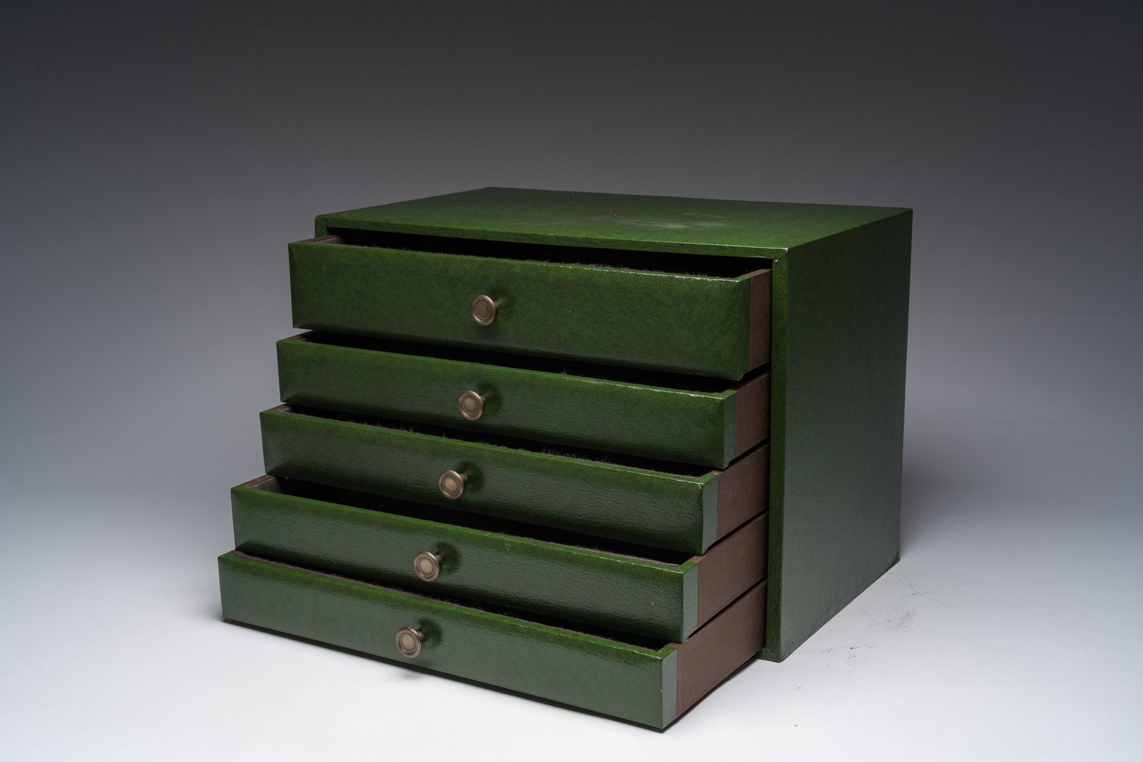 A French 151-piece silver-plated cutlery set in the original case, model America, Christofle, 20th (1 of 12)