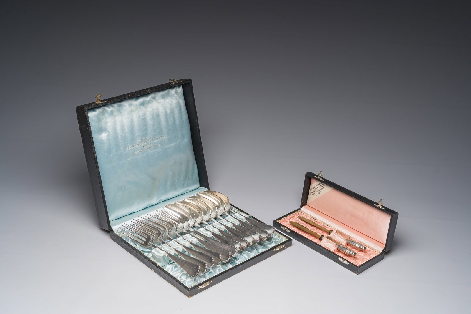 A French 12-piece silver-plated cutlery set, Christofle, and two butter knives with a German silver (1 of 9)