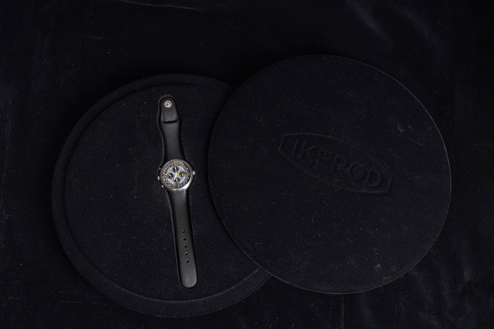 An Ikepod Megapode chronograph titanium and sapphire glass wristwatch designed by Marc Newson, ed. (1 of 7)
