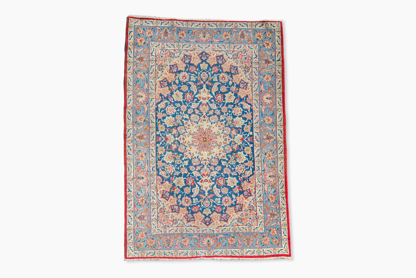 A Persian Najafabad rug with floral design, wool on cotton, 20th C. (1 of 5)