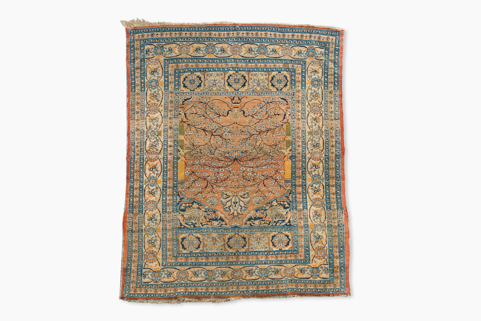 A Persian Keshan (Kashan) rug with floral design, wool on cotton, first half 20th C. (1 of 5)