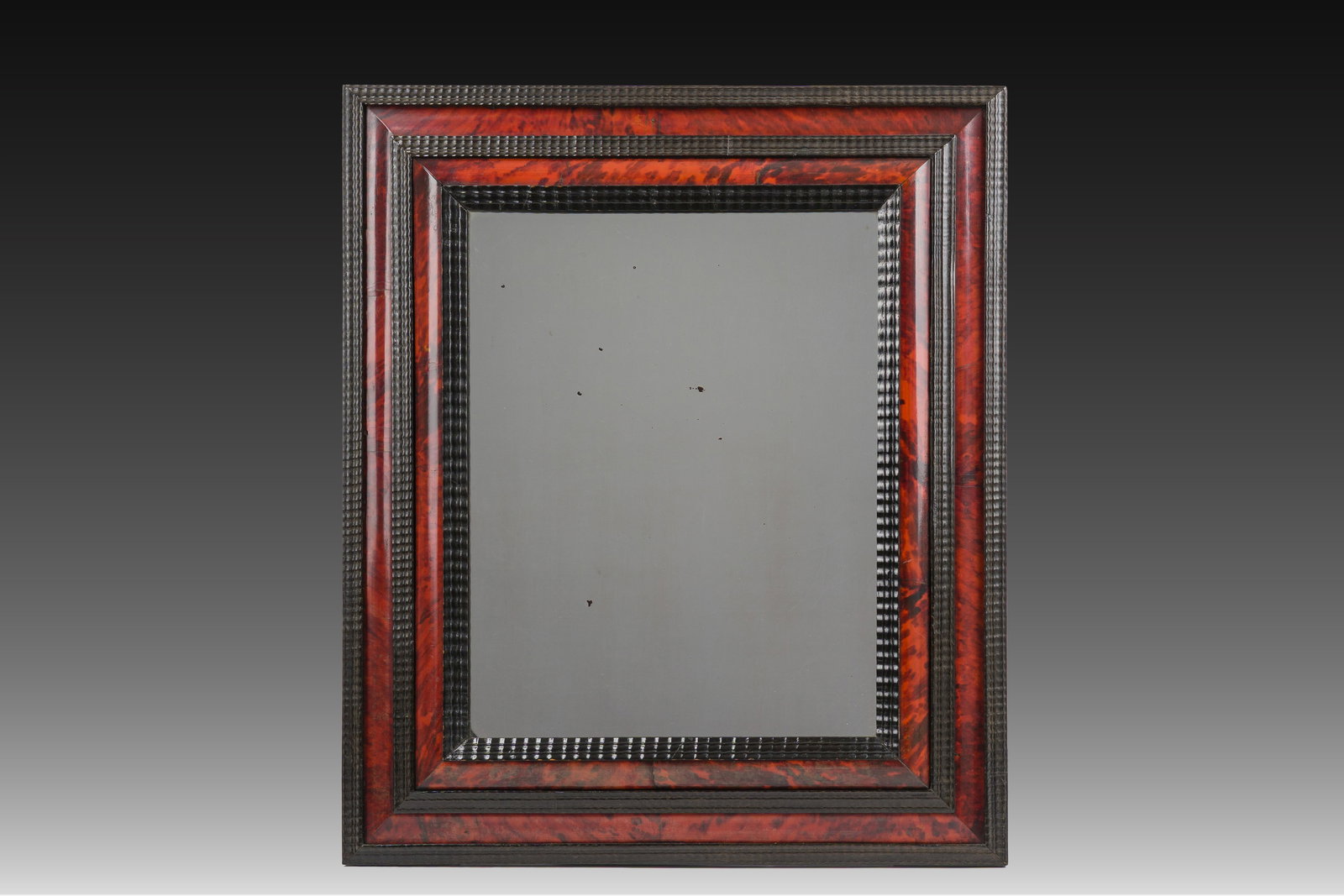 A Flemish rectangular tortoise shell veneer and ebonized wooden mirror frame, 17th C. (1 of 2)