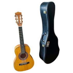 Amigo Classic Guitar with Case