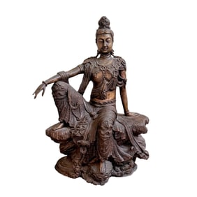 Antique Chinese Bronze Royal Ease Quan Yin Buddha Statue