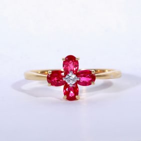 18k yellow gold with ruby and diamond floral ring