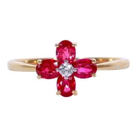 18k yellow gold with ruby and diamond floral ring