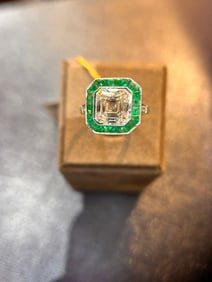 18k white gold emerald and lab diamond ring
