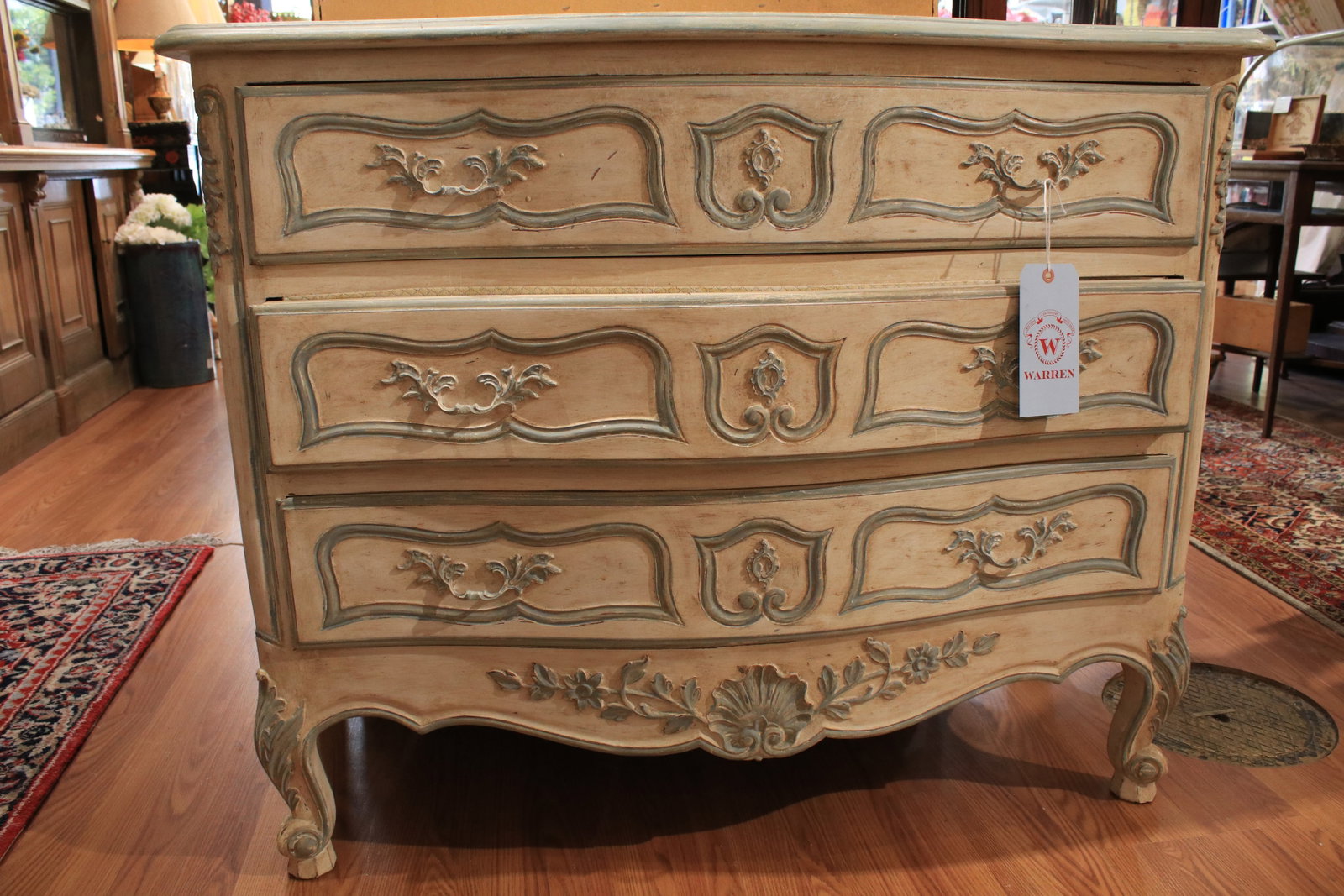 Dresser: Shabby Chic dresser 42w x 20d x 34h