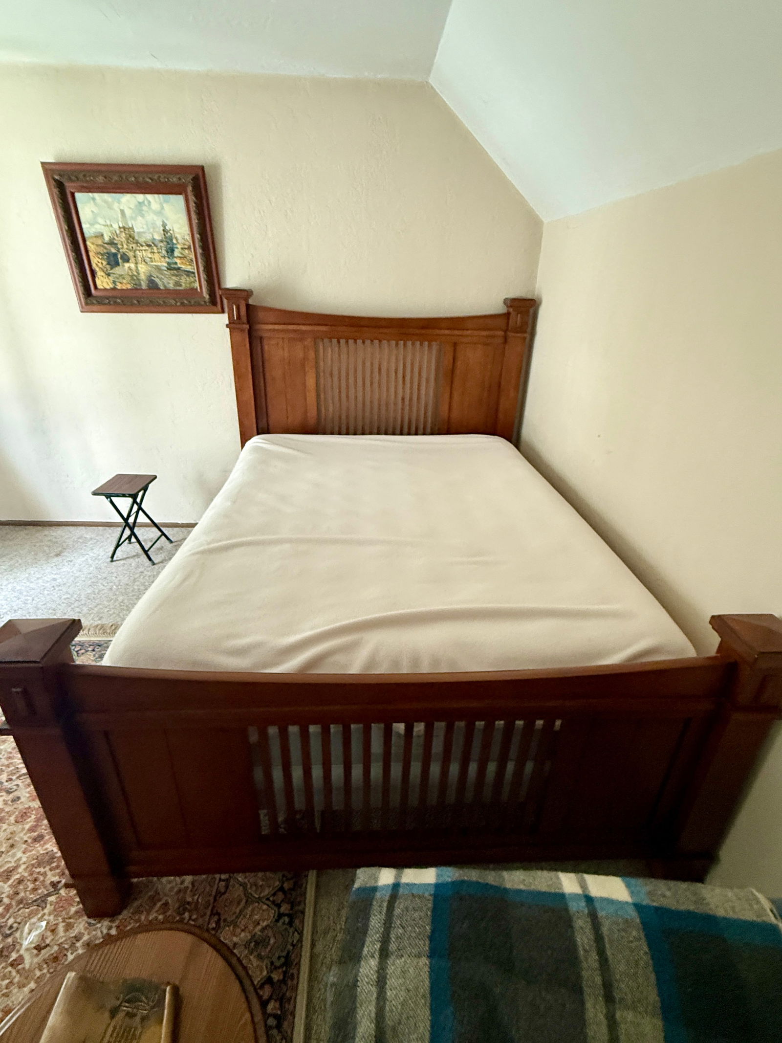 Traditional Solid Wood Bed Frame - 4