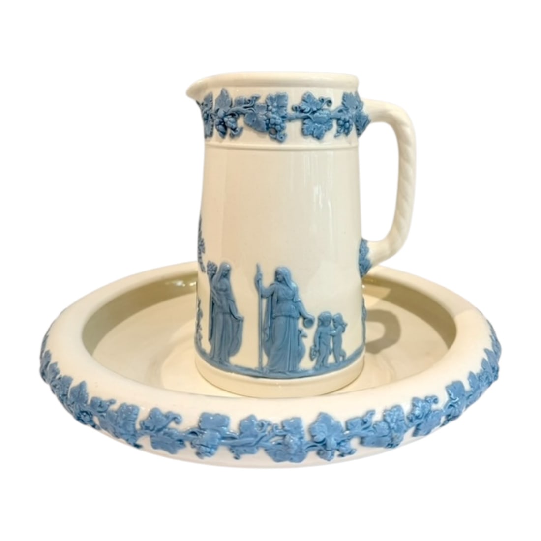 RARE Wedgwood Queensware Embossed Lavender on Cream Pitcher & Gardenia Bowl Set (1 of 6)
