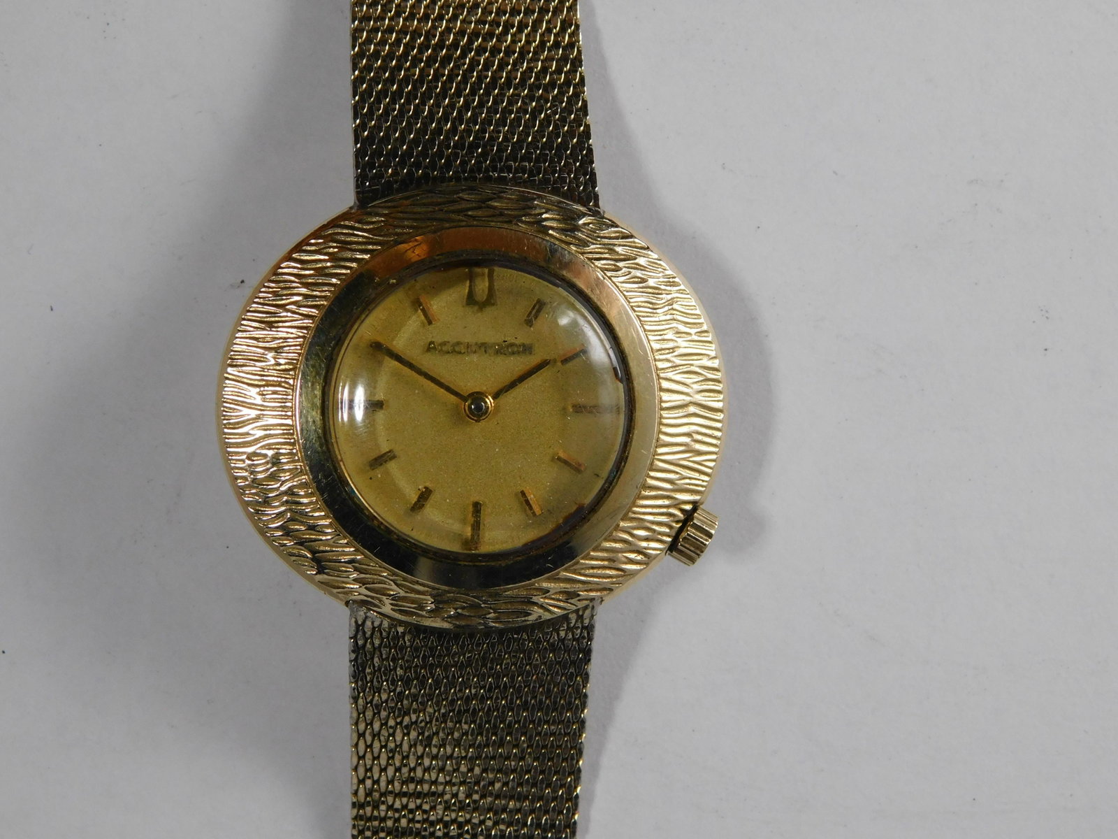 Bulova Accutron: Bulova Accutron, 10k GF Case and band, signed crown and bracelet. 218 movement, movement runs, hands will manually set but don't move while running.
