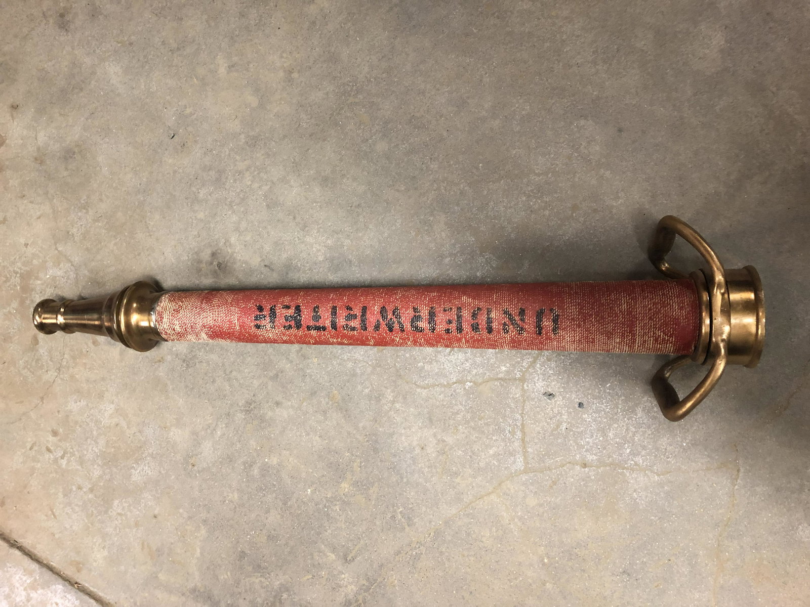 FIRE TRUCK PLAY PIPE NOZZLE (1 of 1)