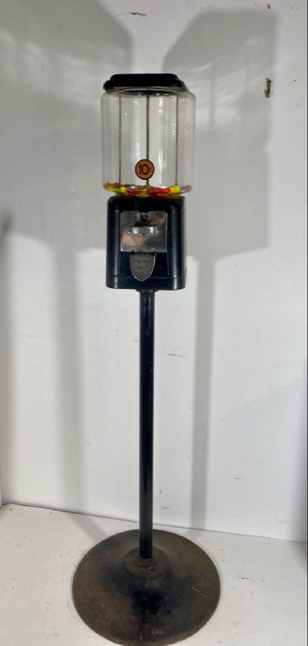 10 Cent Coin Opt. Gumball Machine On Base (1 of 1)