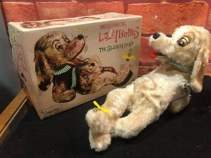 Mechanical Lazy Bones Wind Up Toy Dog With Original Box