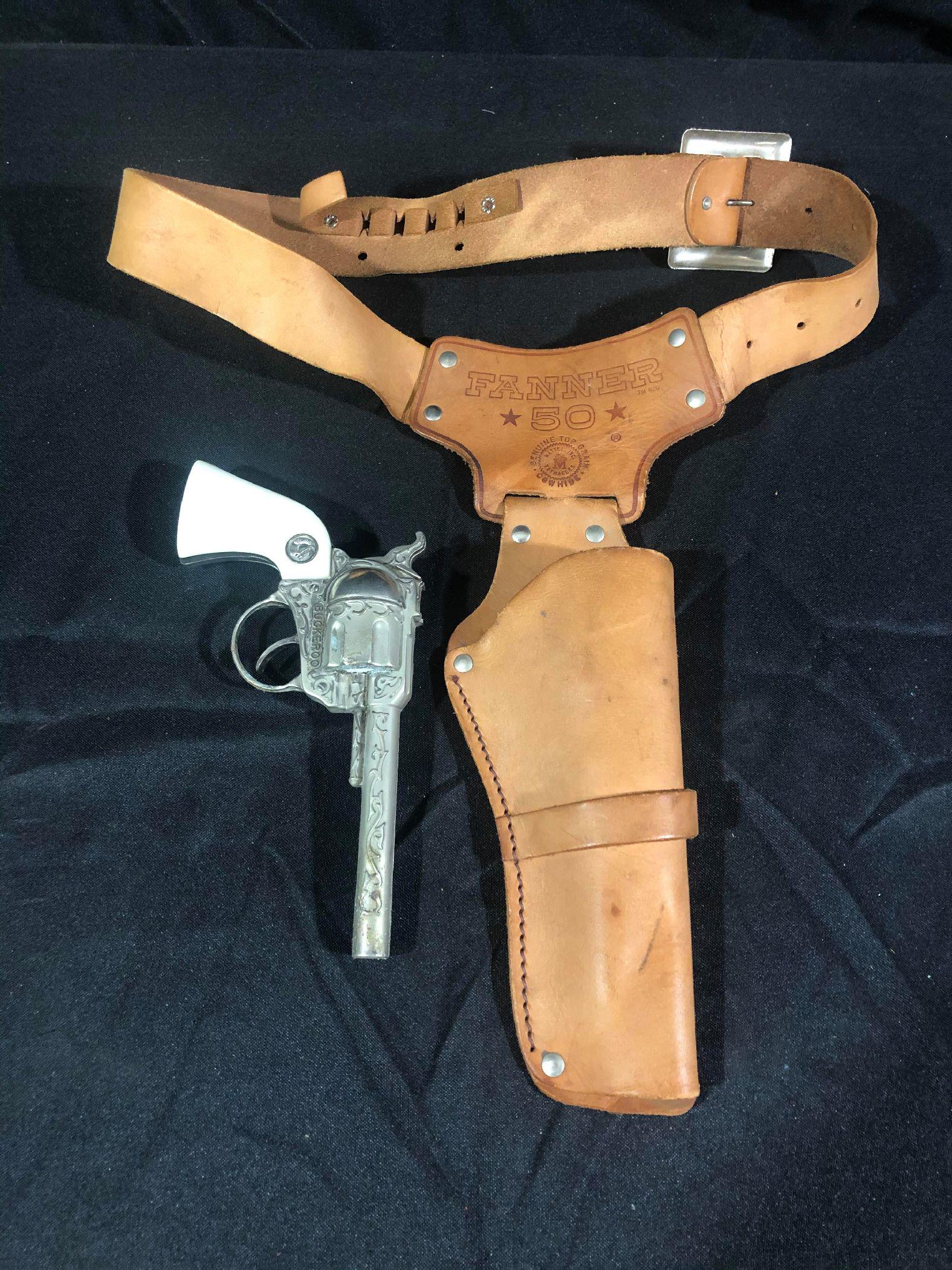 "Fanner 50" Leather Holster With Cap Gun: "Fanner 50" Leather Holster With Cap Gun