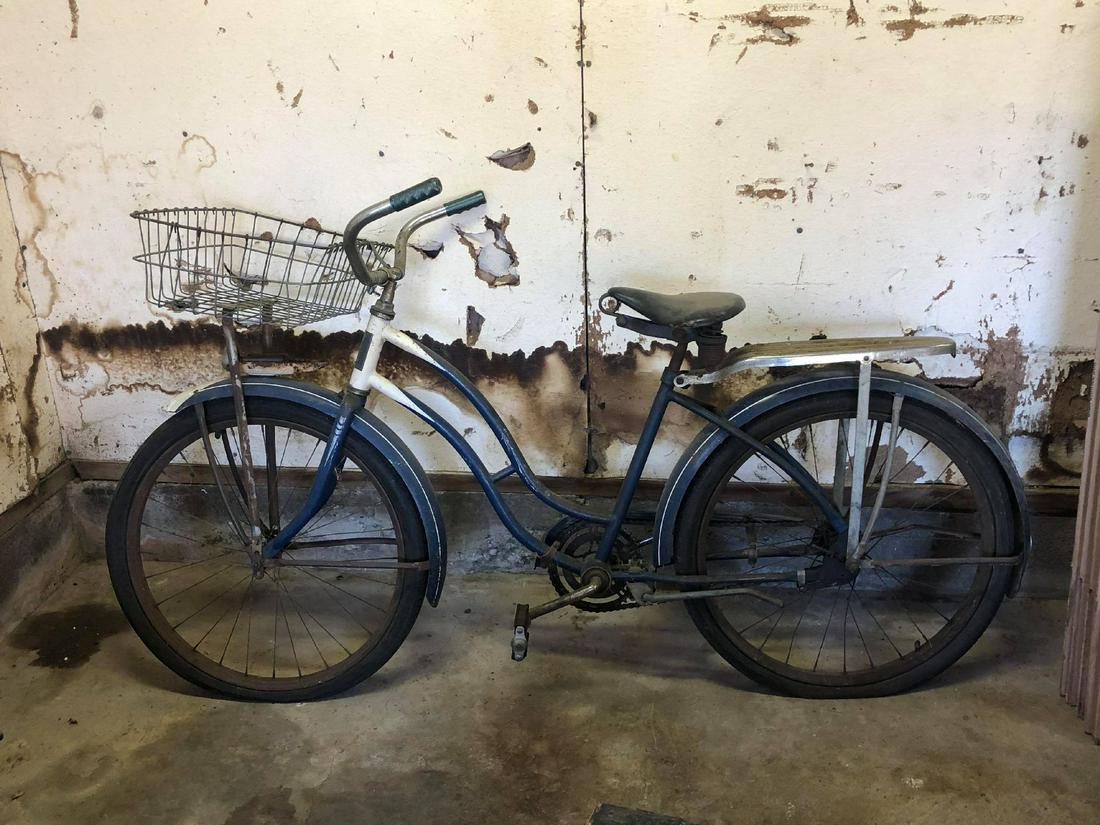 Vintage Bicycle: Vintage Bicycle
