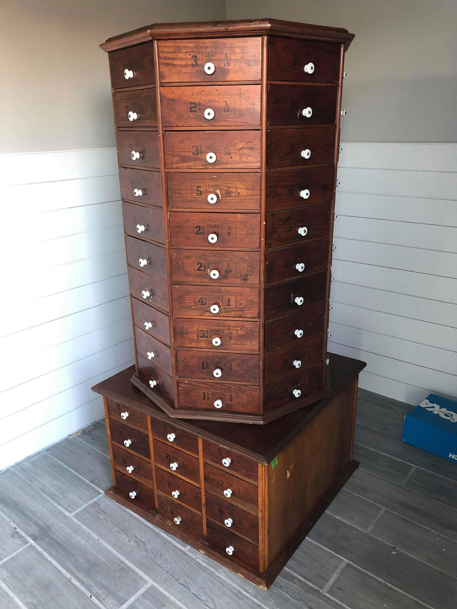 Antique Revolving Bolt Bin: Antique Revolving Bolt Bin