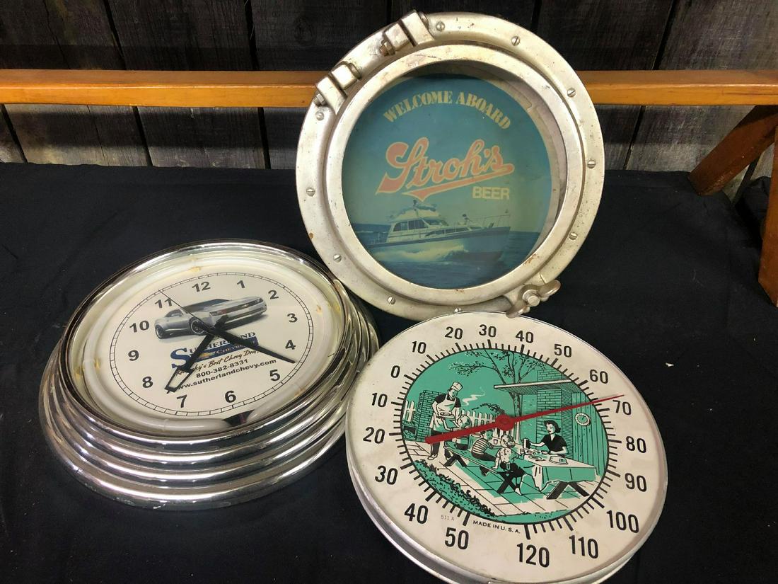 Clock, Thermometer & Stroh's Beer Advertisement: Clock, Thermometer & Stroh's Beer Advertisement