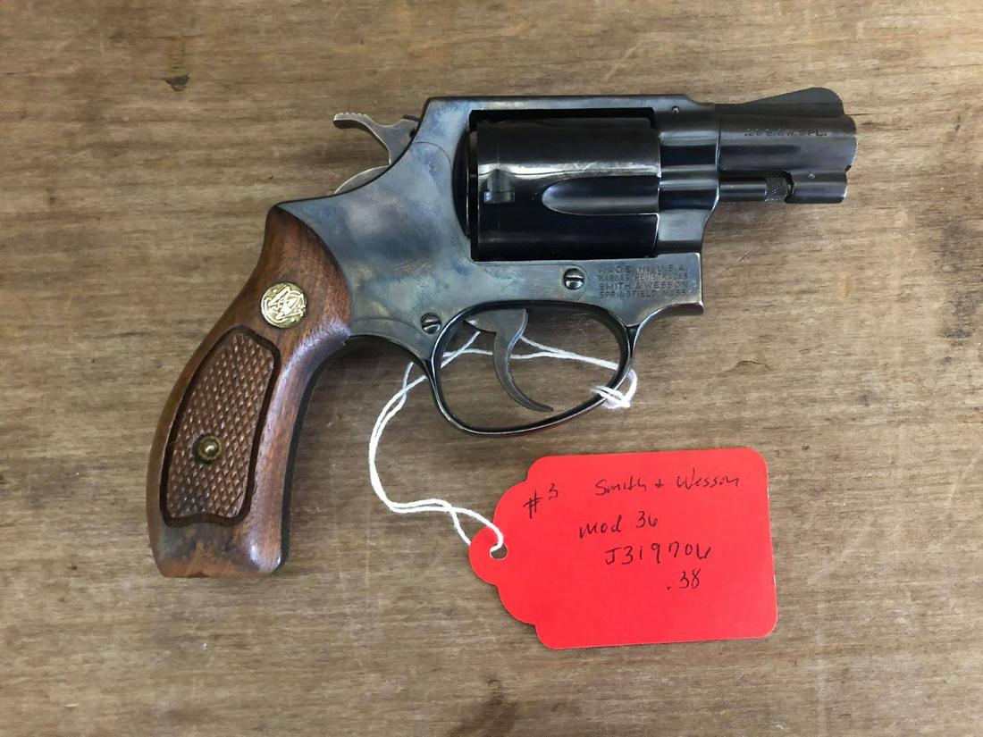 Smith & Wesson .38 Model 36 J319706: Smith & Wesson .38 Model 36 J319706