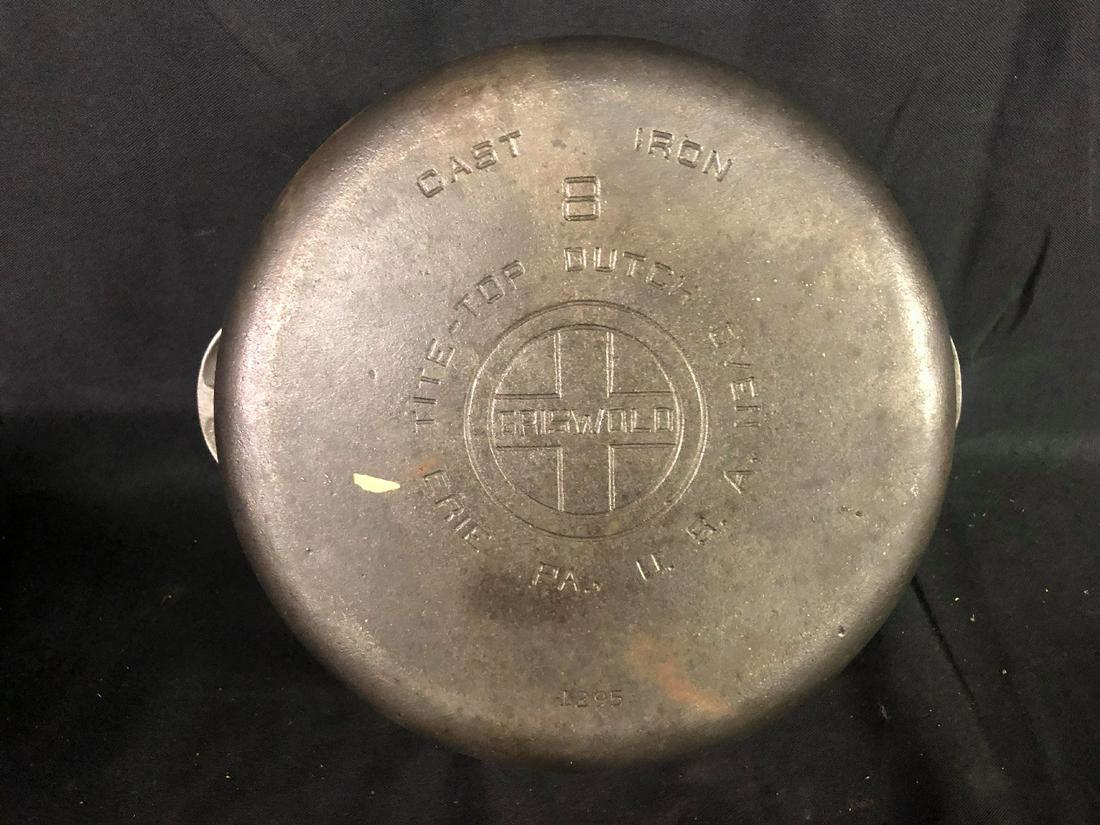No. 8 Griswold Cast Iron Tite-Top Dutch Oven 1295: No. 8 Griswold Cast Iron Tite-Top Dutch Oven 1295