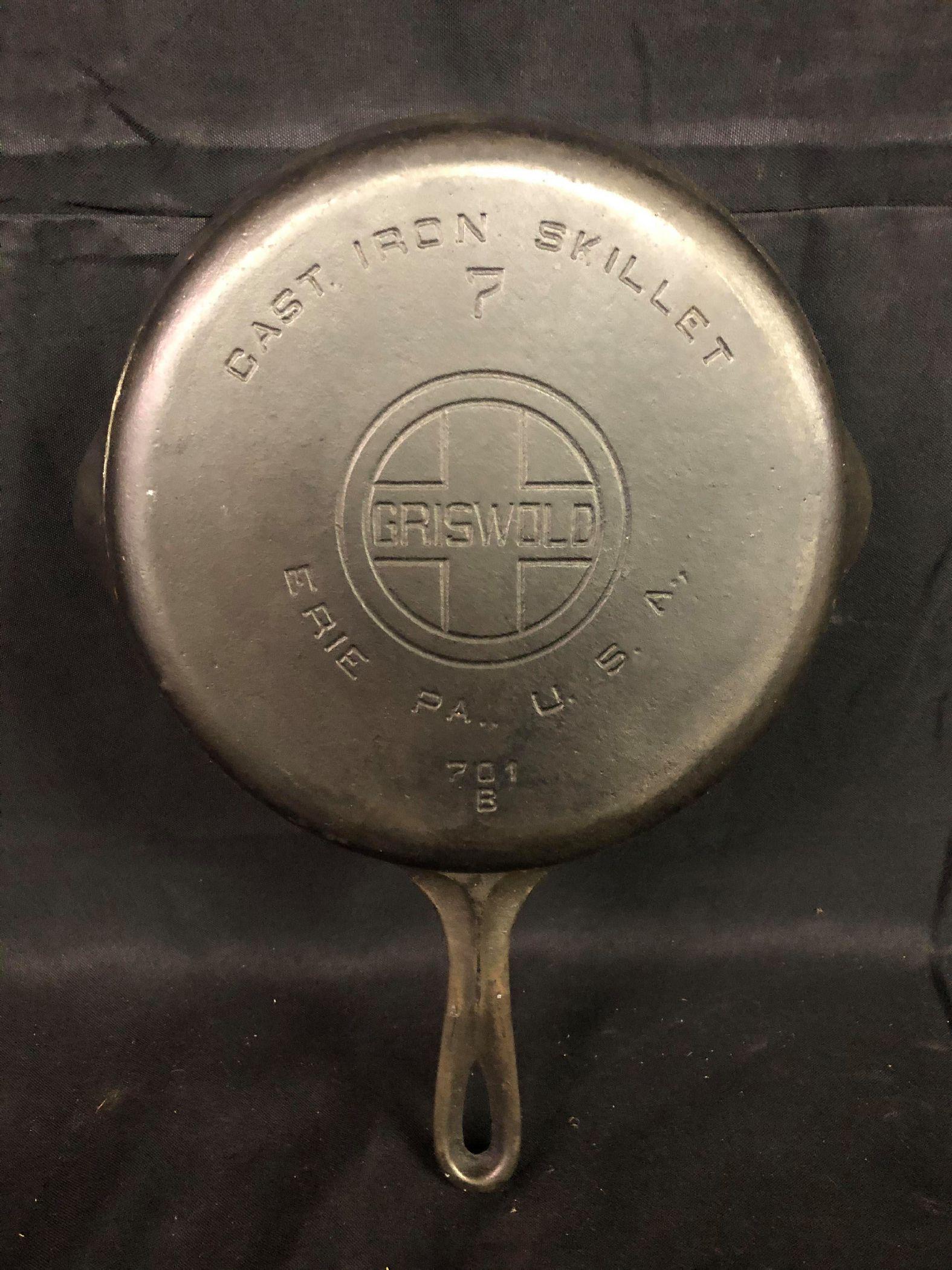 No. 7 Griswold Cast Iron Skillet 701B Erie, PA.: No. 7 Griswold Cast Iron Skillet 701B Erie, PA.