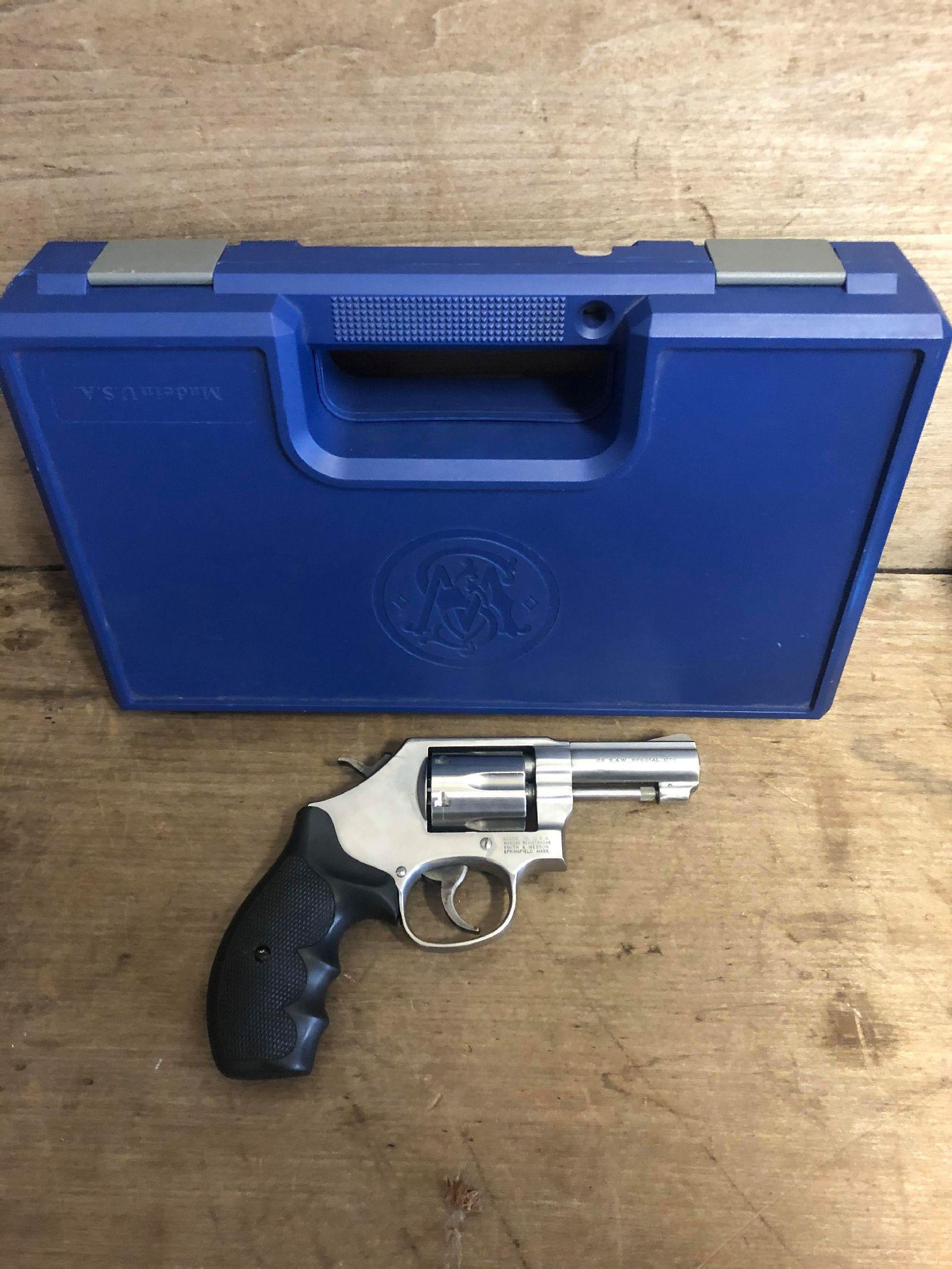 Smith & Wesson 64-7 .38 S/N: CJC5217: Smith & Wesson 64-7 .38 S/N: CJC5217