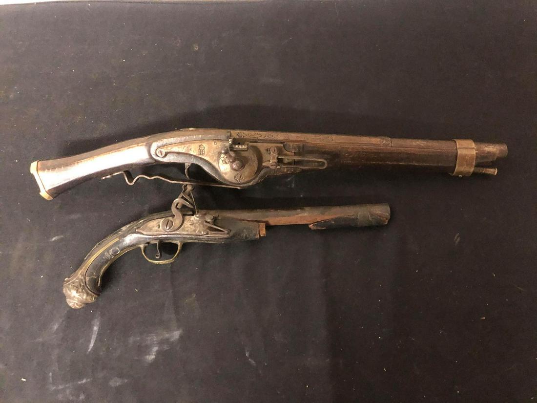Pair Of Antique Flintlock Pistols (Appear To Be: Pair Of Antique Flintlock Pistols (Appear To Be Authentic)