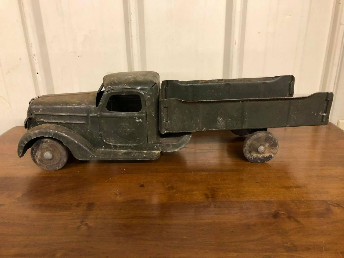 Buddy L Pressed Steel Truck With Wooden Wheels: Buddy L Pressed Steel Truck With Wooden Wheels