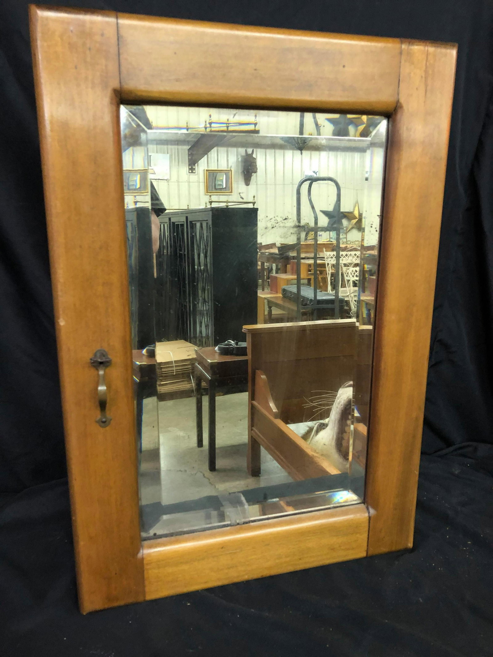Vintage Medicine Cabinet: Vintage Medicine Cabinet