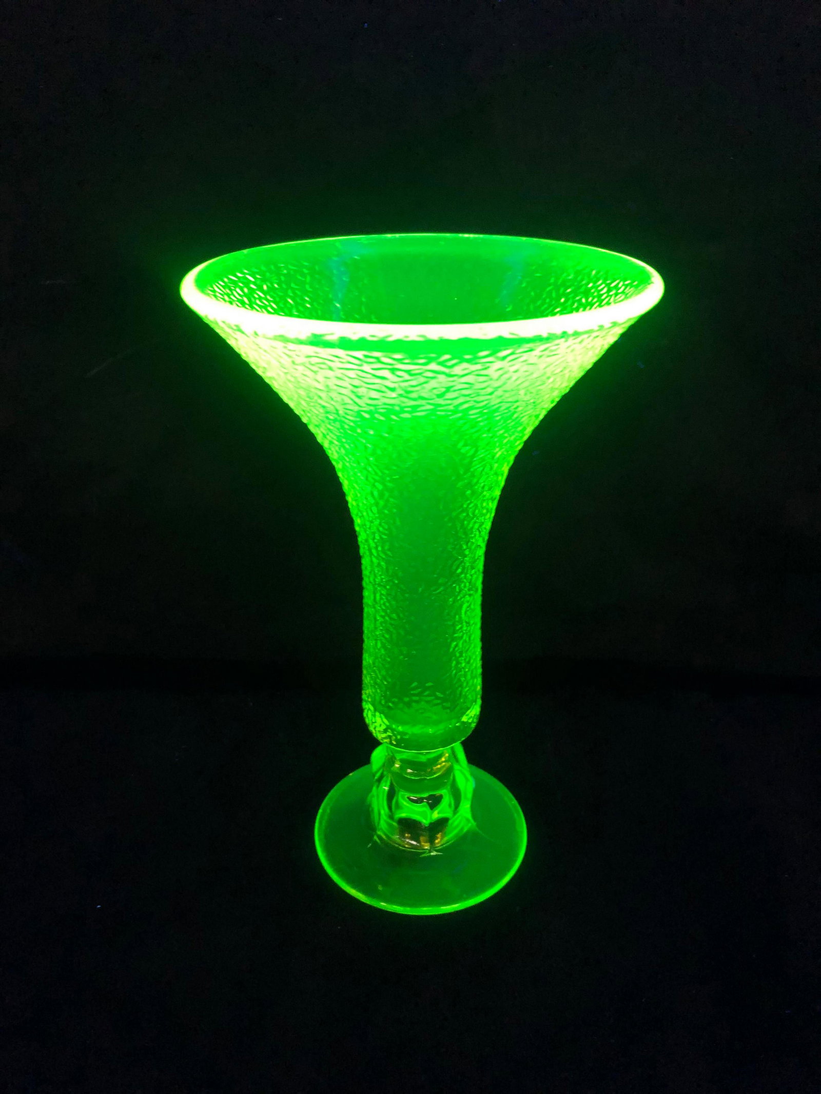 VASELINE GLASS VASE: VASELINE GLASS VASE