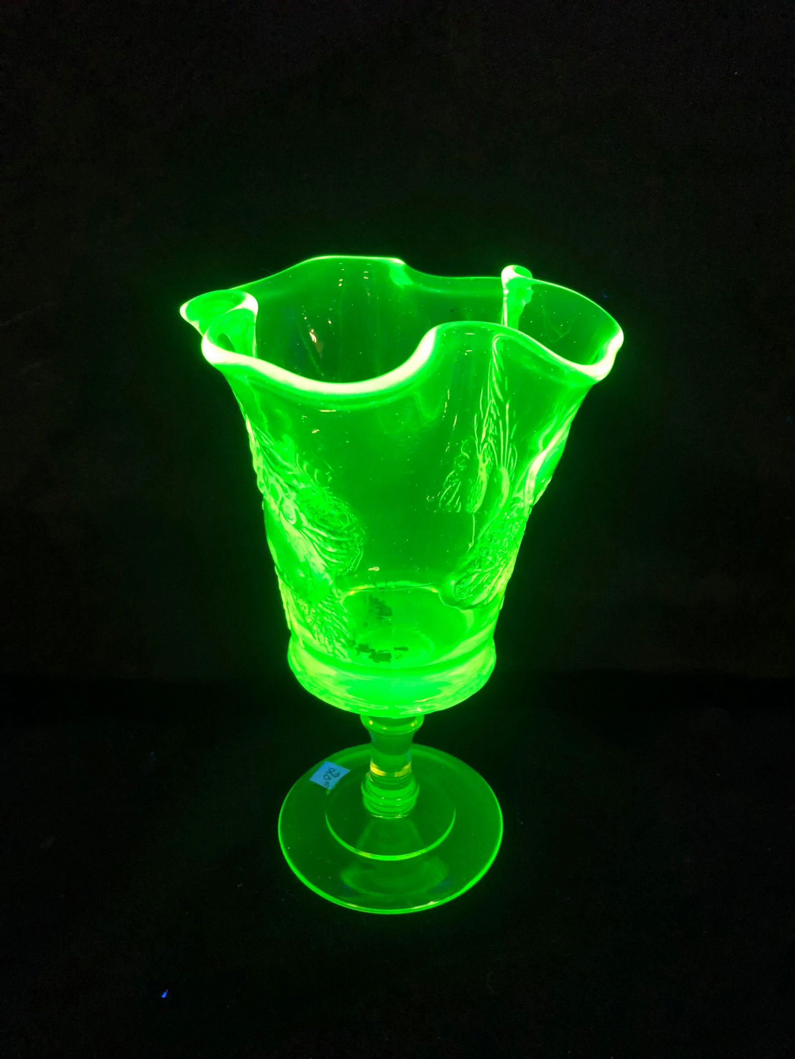 VASELINE GLASS COMPOTE (1 of 1)