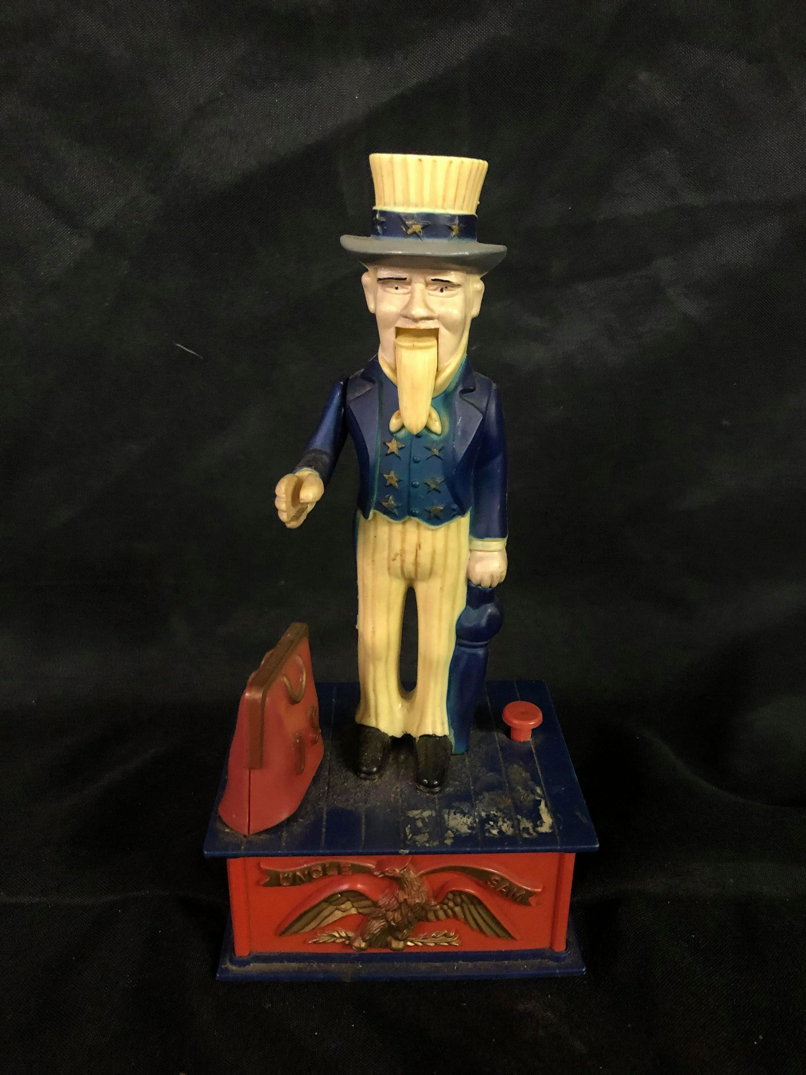 PLASTIC VINTAGE UNCLE SAM BANK (1 of 1)